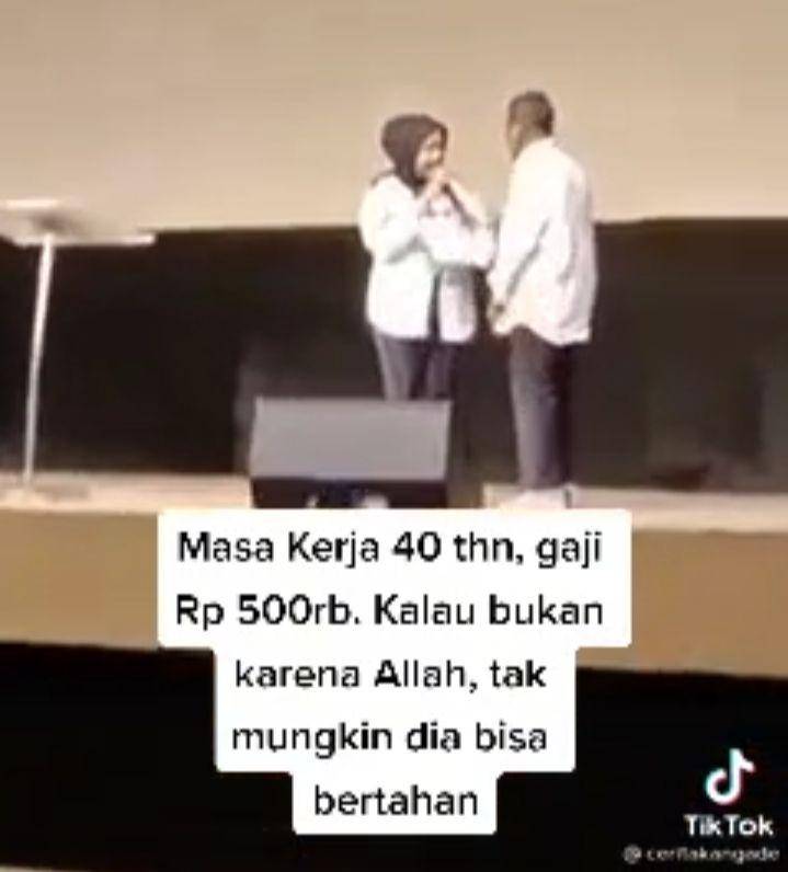 Guru honorer mengajar 40 tahun/ facebook @fonny