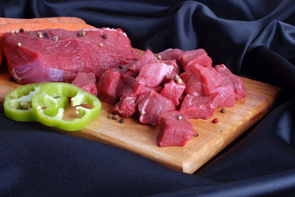 ilustrasi daging sapi (Pixabay/polatdover)