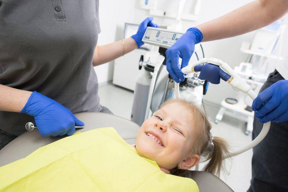 ilustrasi pemeriksaan gigi anak (pexels.com/.MM Dental.)