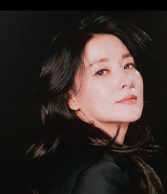 Lee Young Ae (instagram.com/leeyouae0824)