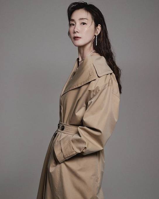 Choi Ji Woo (instagram.com/choijivvoo)