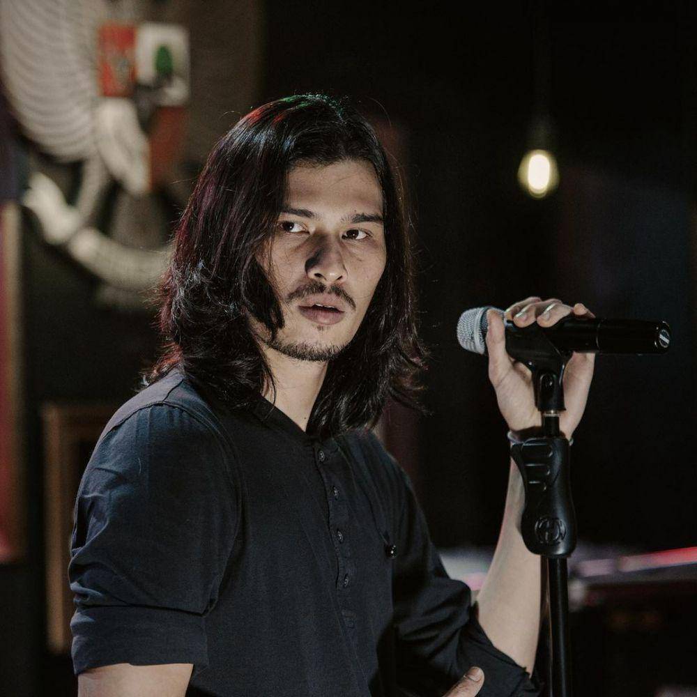 Virzha (instagram.com/virzhaofficial)