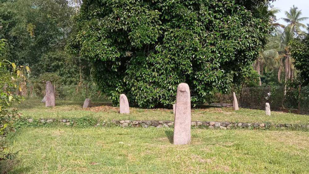 Menhir Belubus (instagram.com/yefrimasatya)