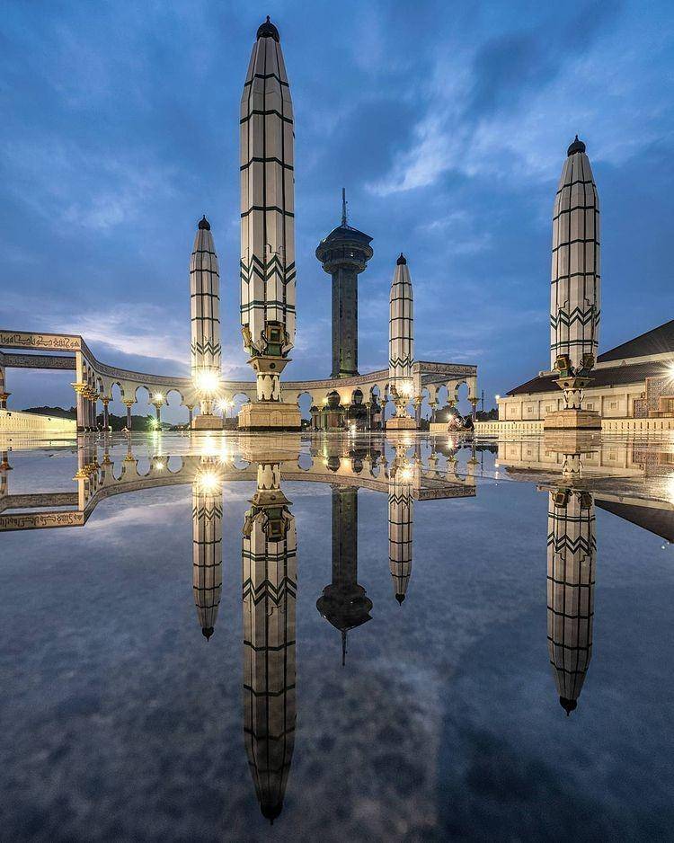Masjid Agung Jawa Tengah (Instagram.com/wimardy)