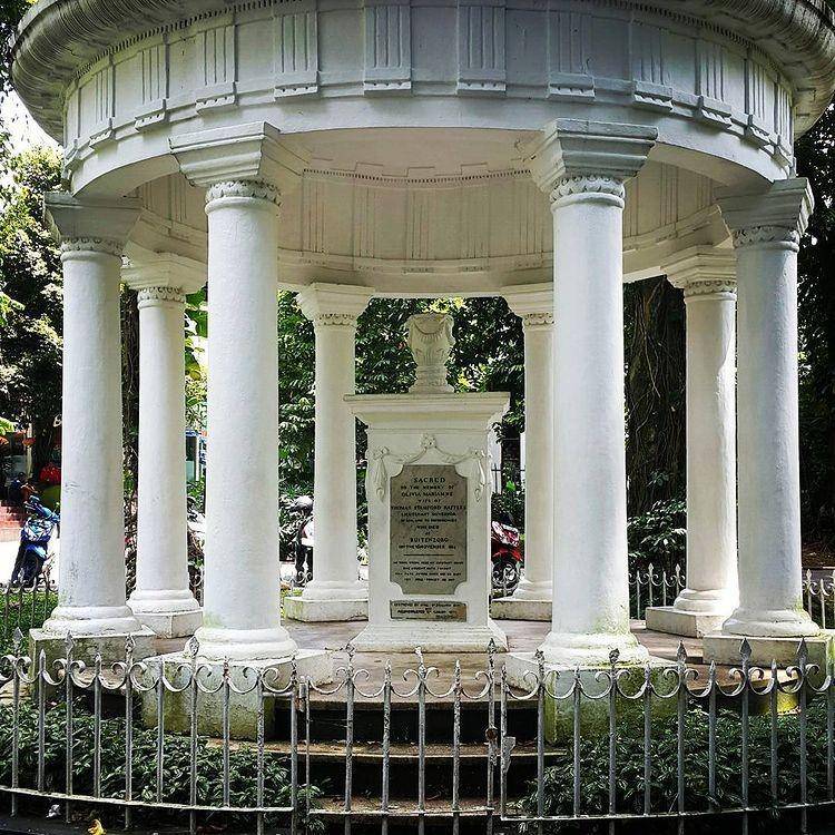 Monumen Lady Raffles (Instagram.com/monica_oemardi)