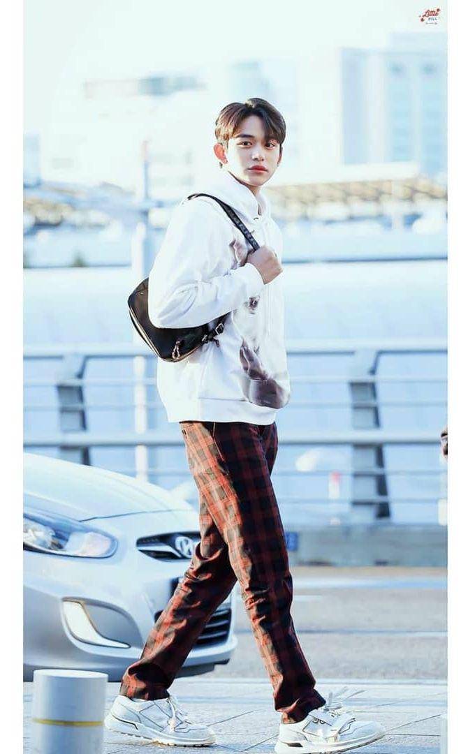 Outfit Lucas NCT (instagram.com/nctunited00)