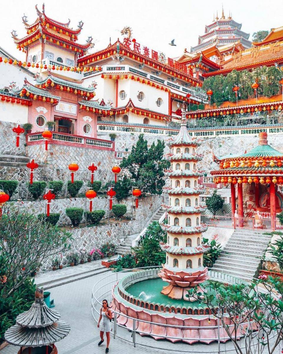 Potret Kuil Kek Lok Si (instagram.com/ariadnaarbona)