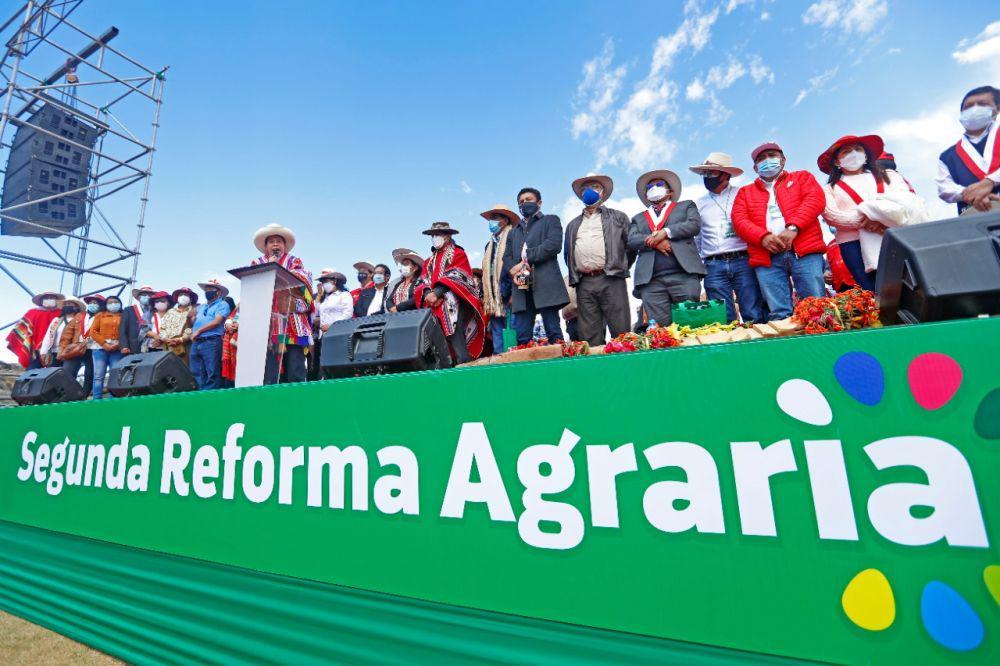 Peru: Castillo Luncurkan Kebijakan Reforma Agraria Kedua