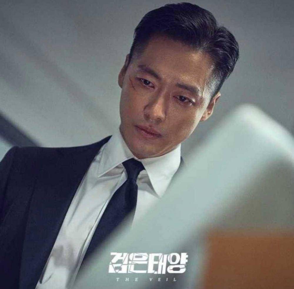 Namgoong Min (instagram.com/min_namkoong)