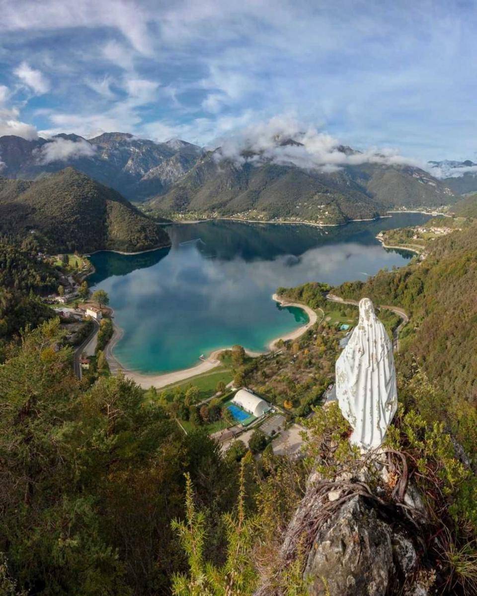 potret Danau Ledro (instagram.com/vallediledro)