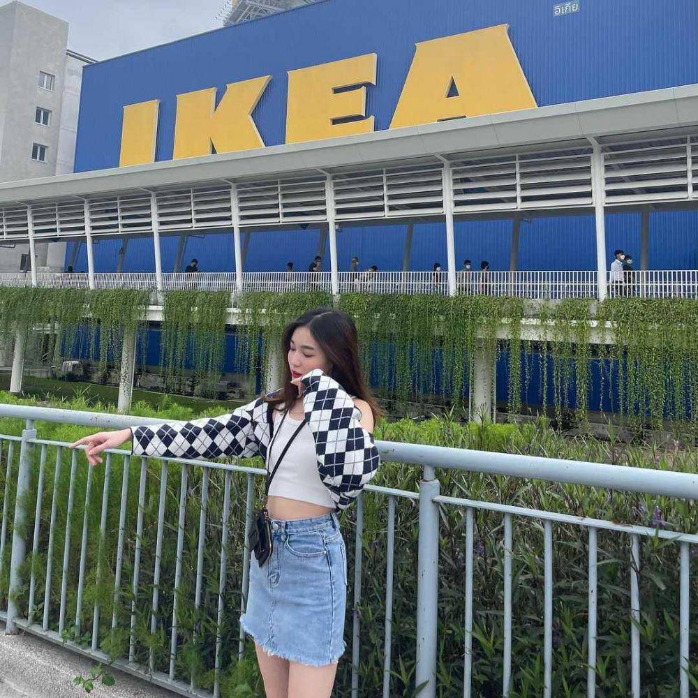 Padu padan rok ala Love Pattranite (instagram.com/loverrukk)