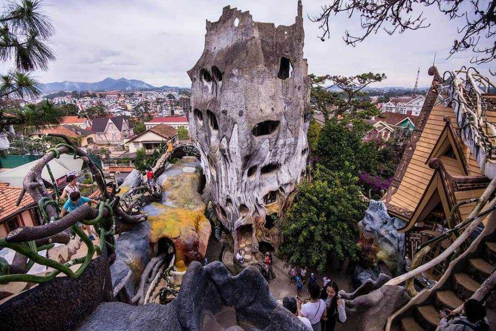 Crazy House (instagram.com/bumtv_1)