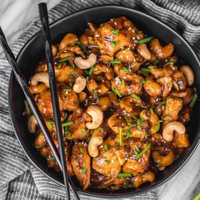 cashew chicken (instagram.com/instantpoteats)