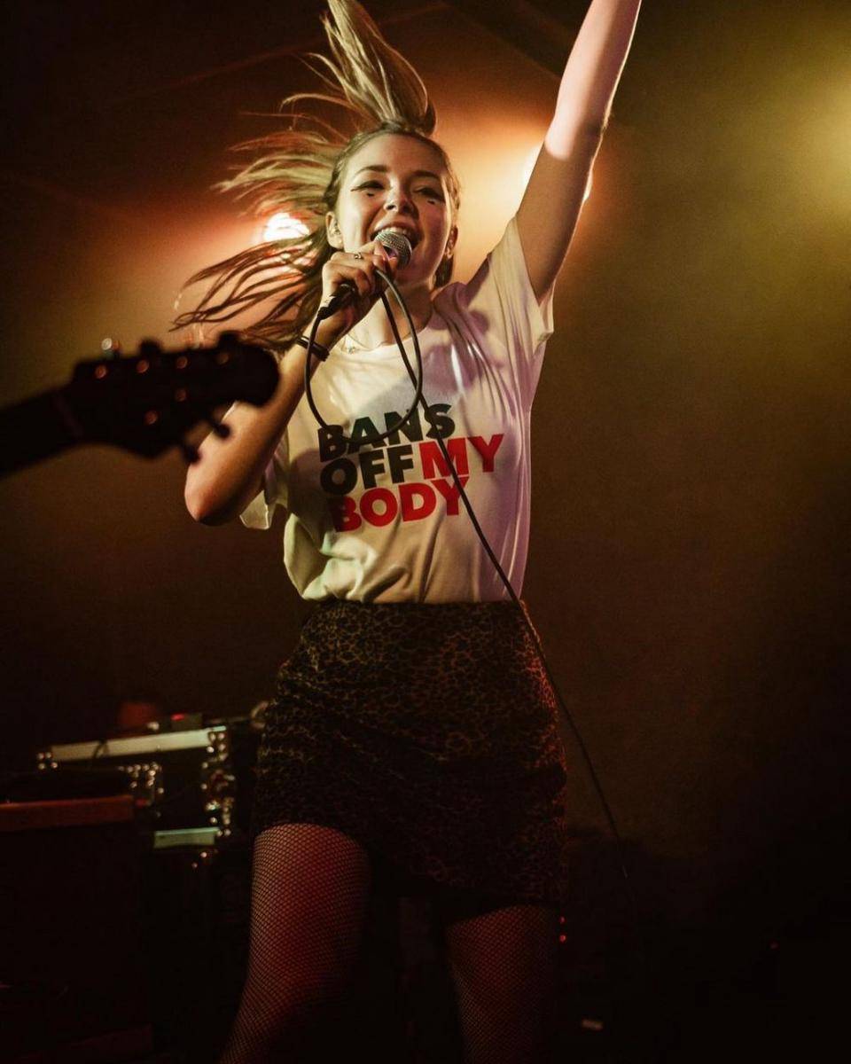 potret Lydia Night (instagram.com/theregrettesband)
