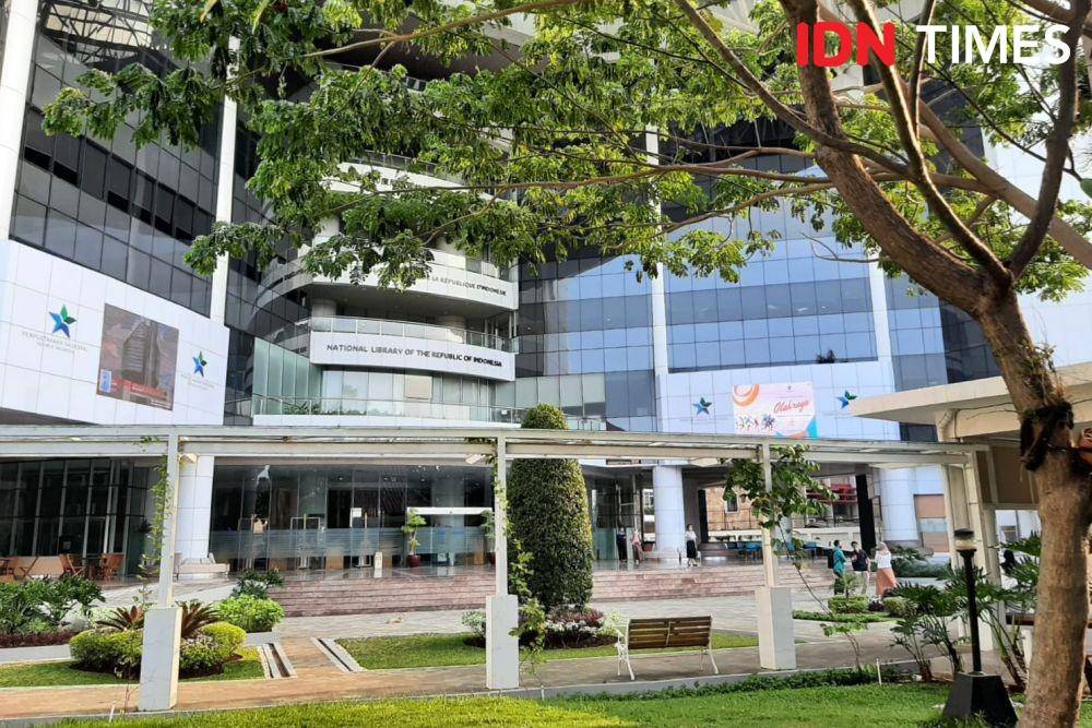 Perpustakaan Nasional (IDN Times/Besse Fadhilah)