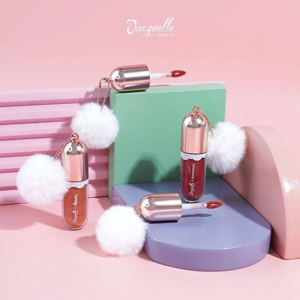 Jacquelle LipCloud x Misellia dan Shireeenz (instagram.com/jacquelle_official)