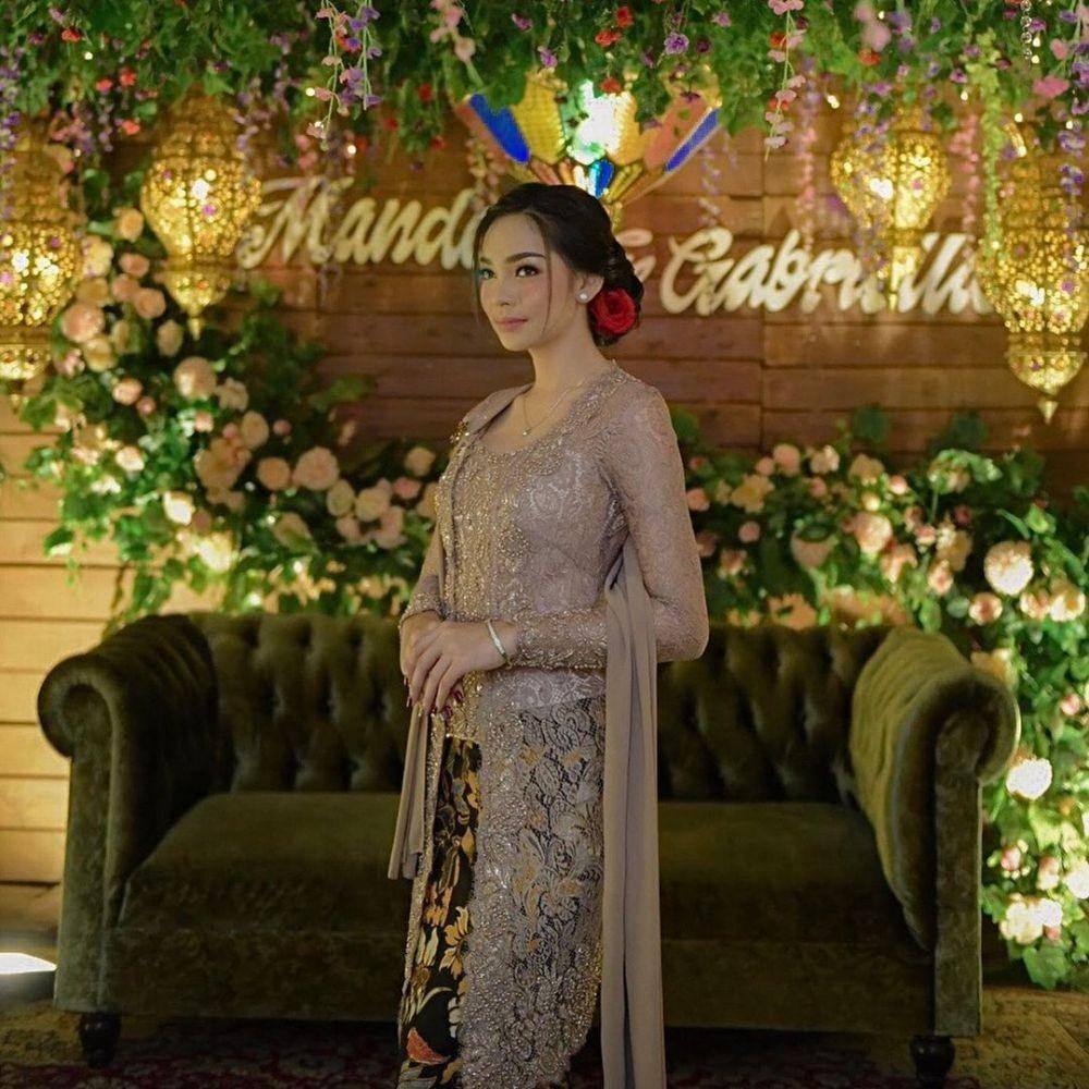 Kebaya Gabriella Hutahaean. (instagram.com/gabriellahutahaean/)