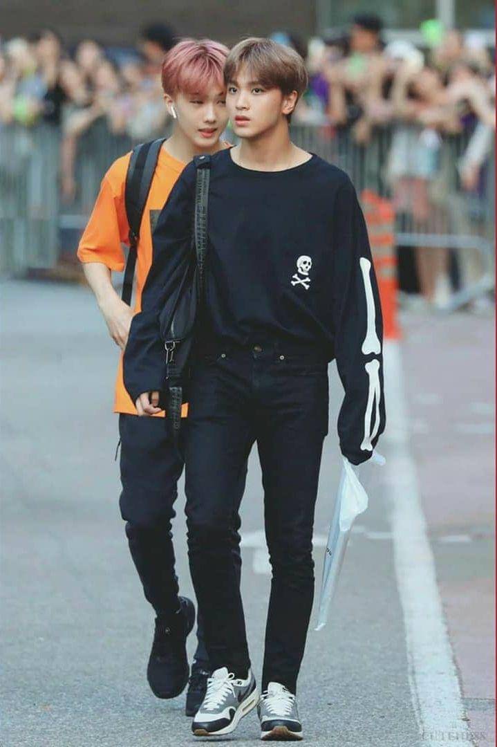 Outfit serba hitam Haechan NCT (instagram.com/nctchilldream)