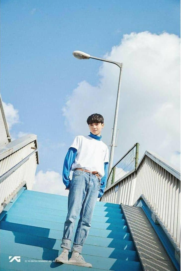 Outfit Doyoung Treasure (instagram.com/ygtre4sure526)