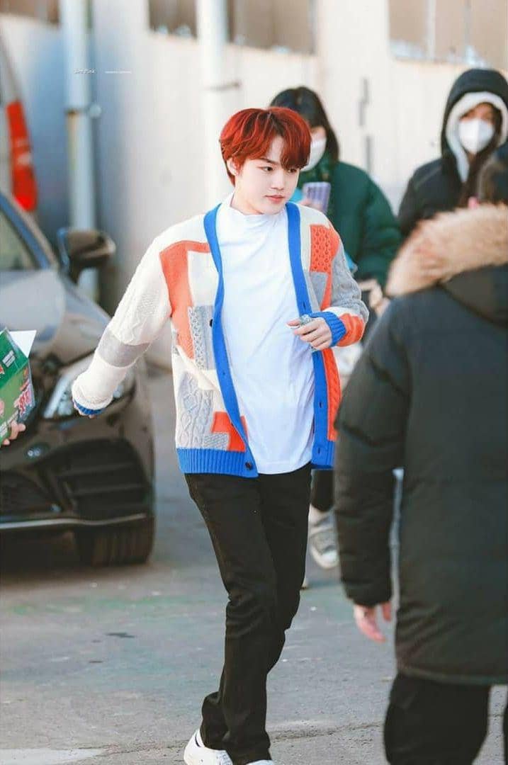 Outfit Doyoung Treasure (instagram.com/ygtre4sure526)