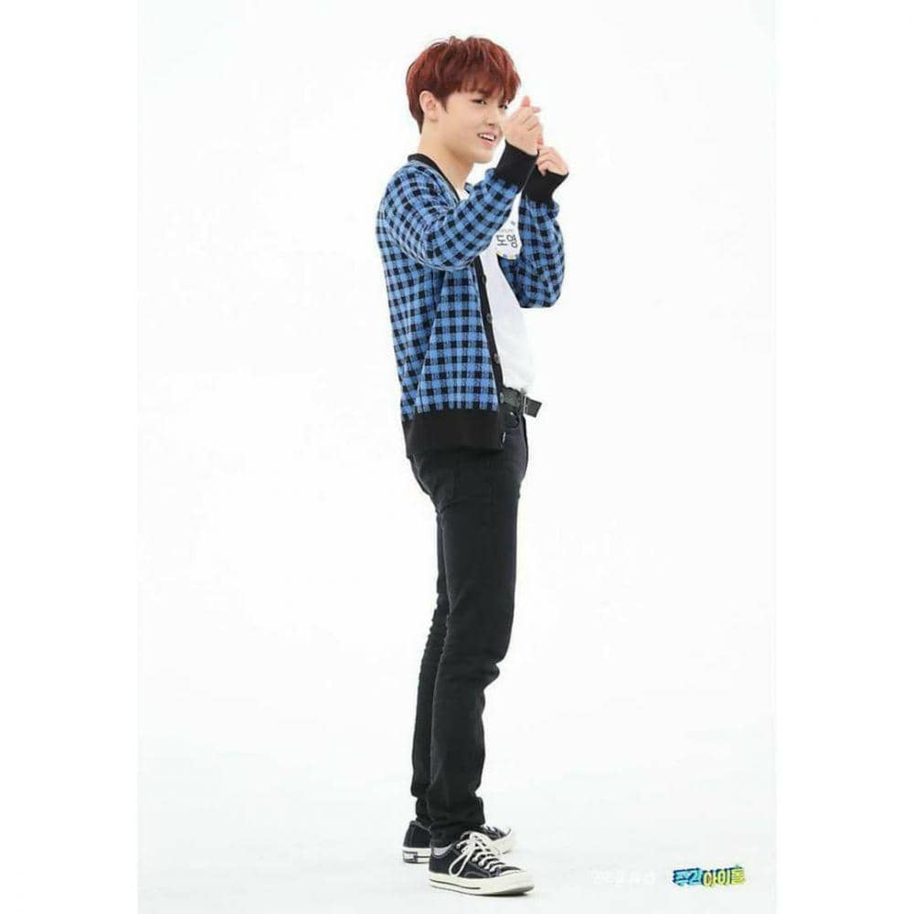 Outfit Doyoung Treasure (instagram.com/ygtre4sure526)