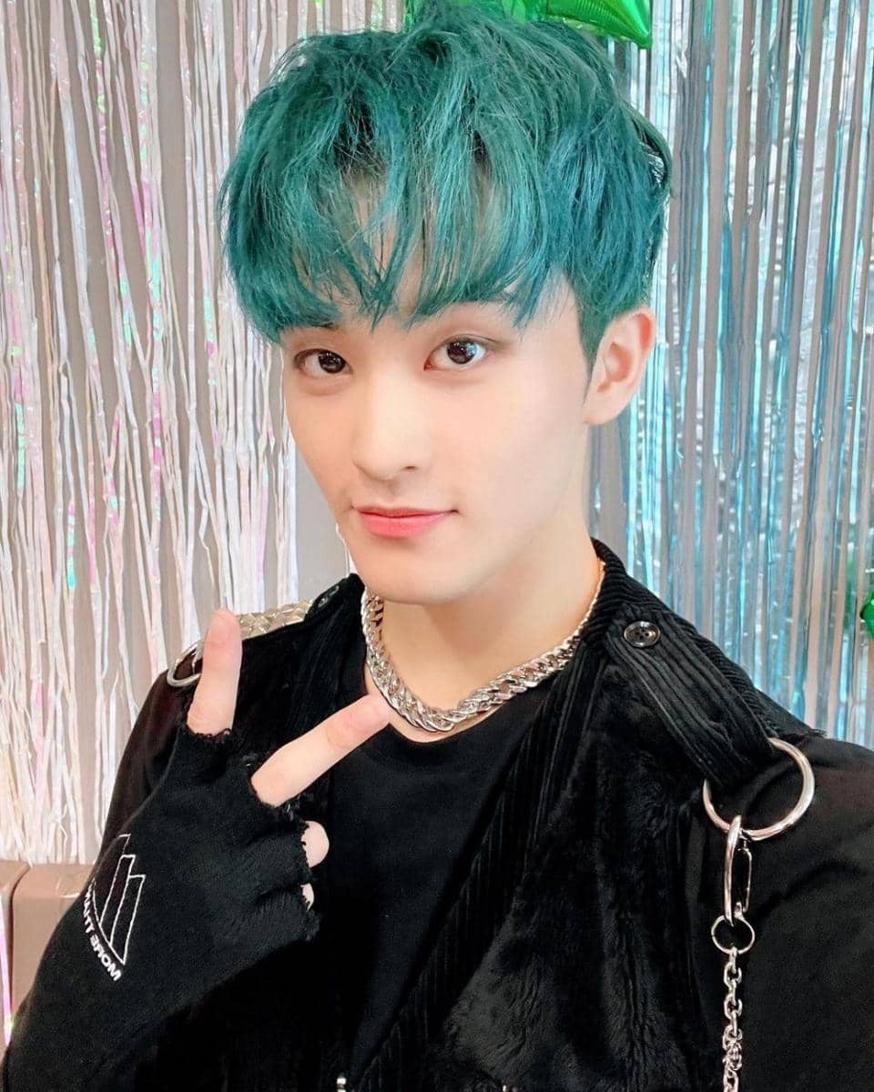 Mark NCT (instagram.com/nct127)