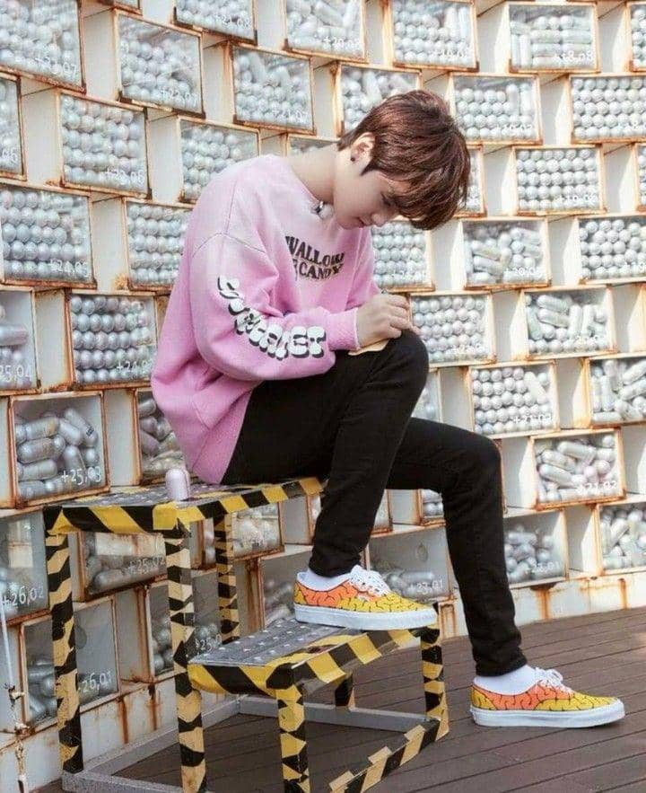 Outfit Doyoung Treasure (instagram.com/ygtre4sure526)