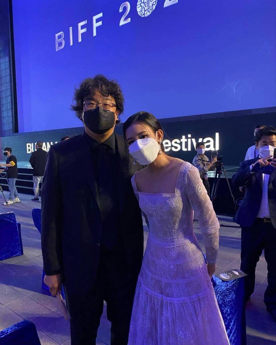 Bong Joon Ho dan Shenina Cinnamon (instagram.com/shenacinnamon)