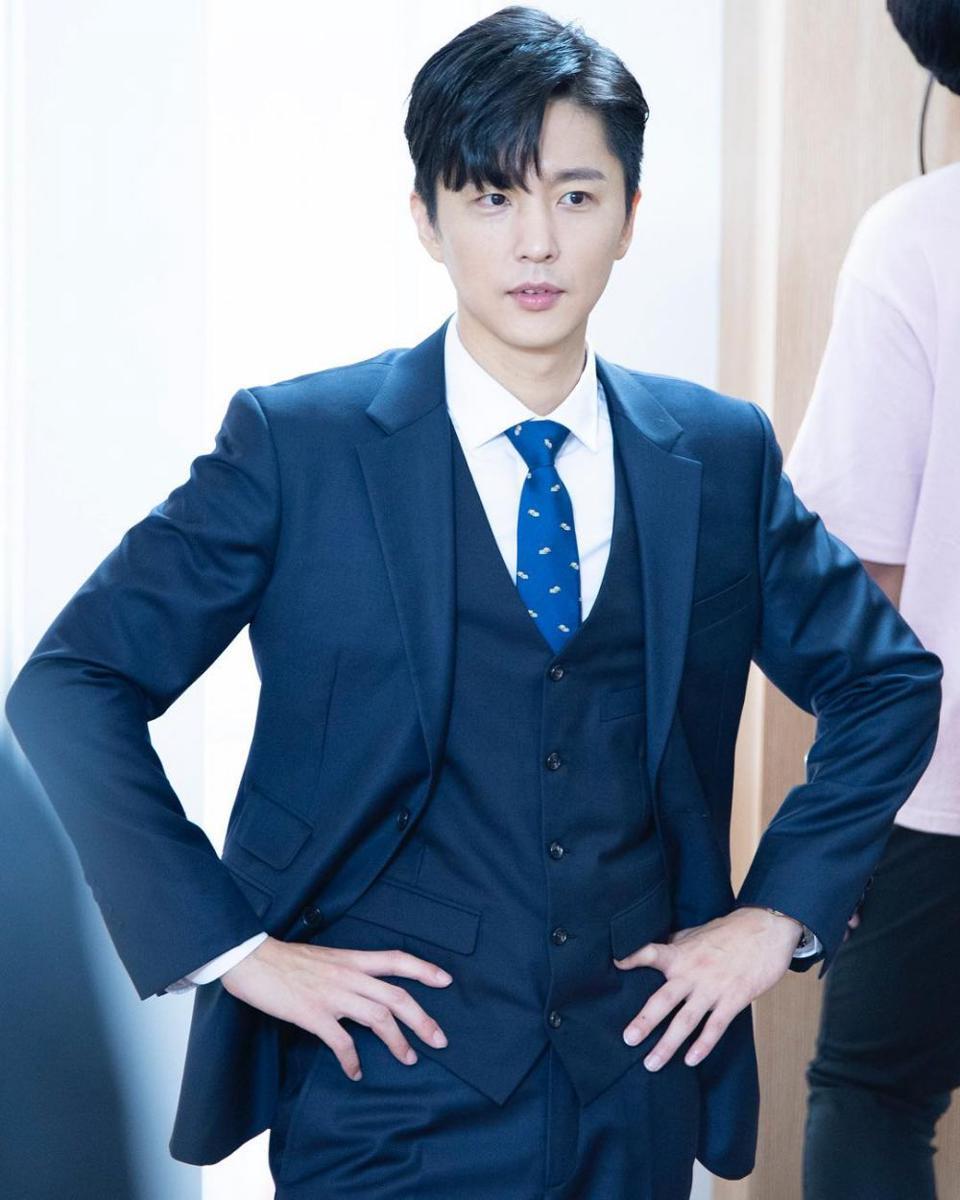 Shin Dong Wook (instagram.com/snowballentertainment)