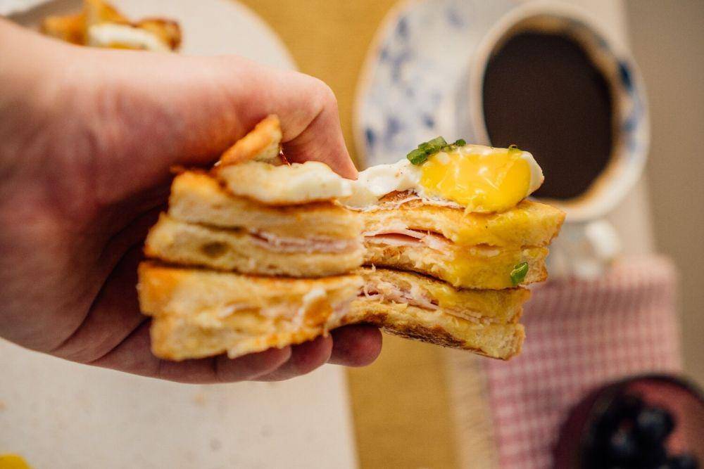 ilustrasi miso croque madame (unsplash.com/Adam Bartoszewicz)