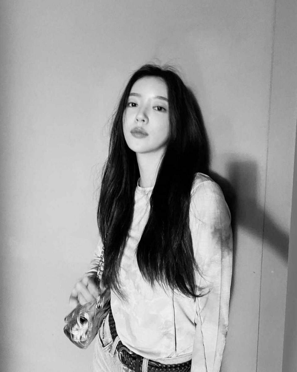 Hong Ji Yoon (instagram.com/ziyooni)