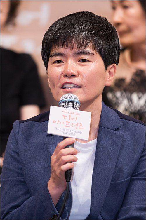 Noh Hee Kyung dalam konferensi pers drama Dear My Friends. (dok.tvN/Dear My Friends)