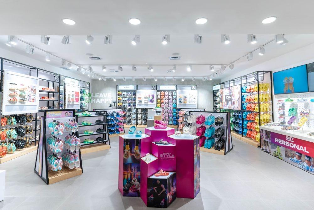 Tawarkan Pengalaman Unik, Crocs Buka Toko Baru di Grand Indonesia
