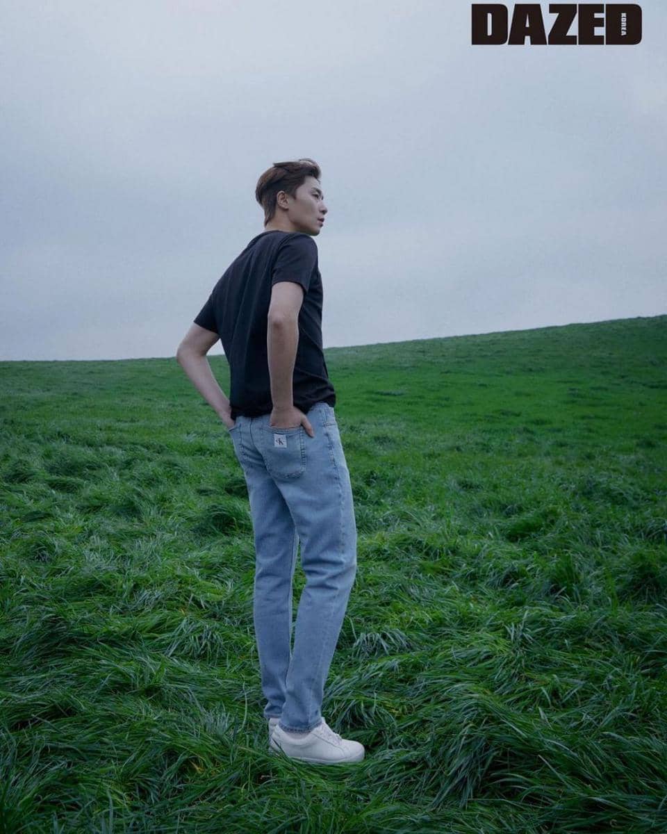 ootd sneakers Park Seo Joon (instagram.com/bn_sj2013)