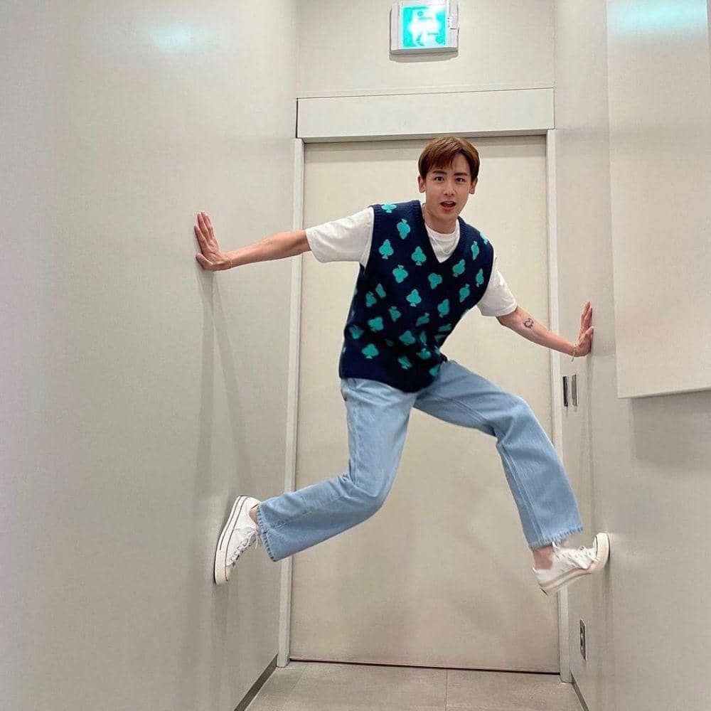 ootd sneakers Nichkhun 2PM (instagram.com/khunsta0624)