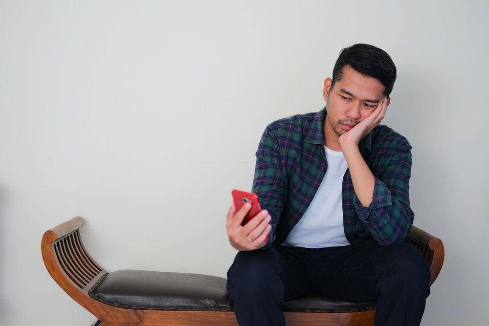 Seseorang kehilangan empati dan peduli (Shutterstock/Cornelius Krishna Tedjo)
