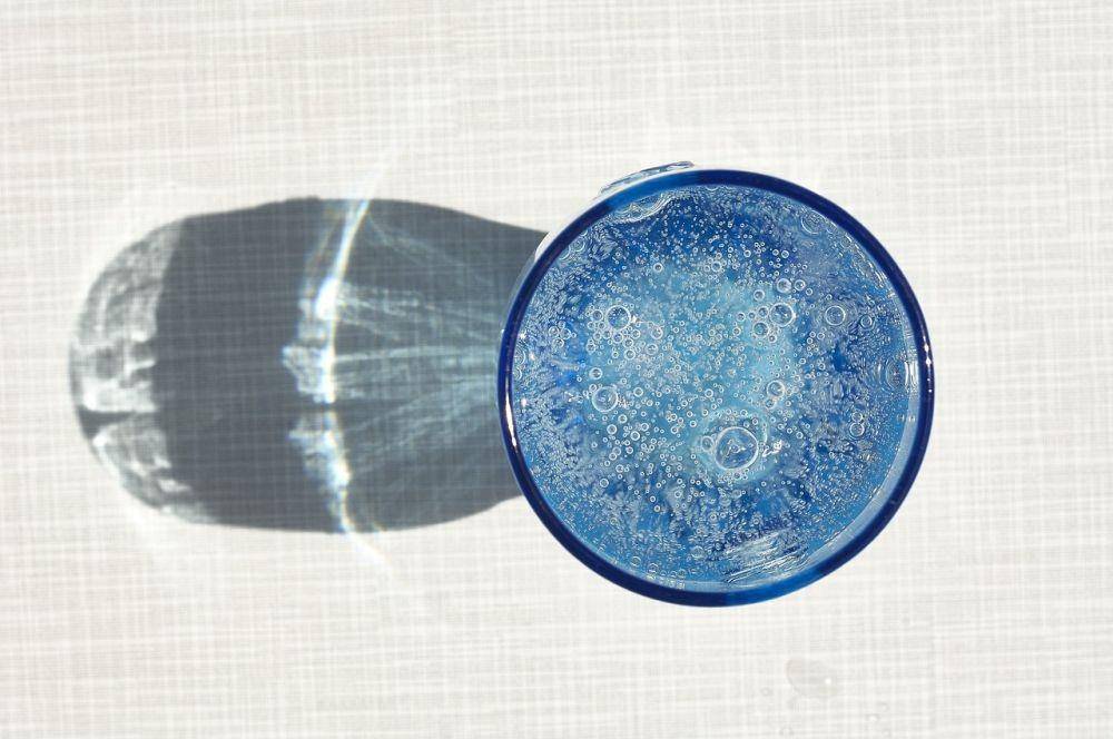 ilustrasi air soda atau sparkling water (pixabay.com/Ludger Aundrup )