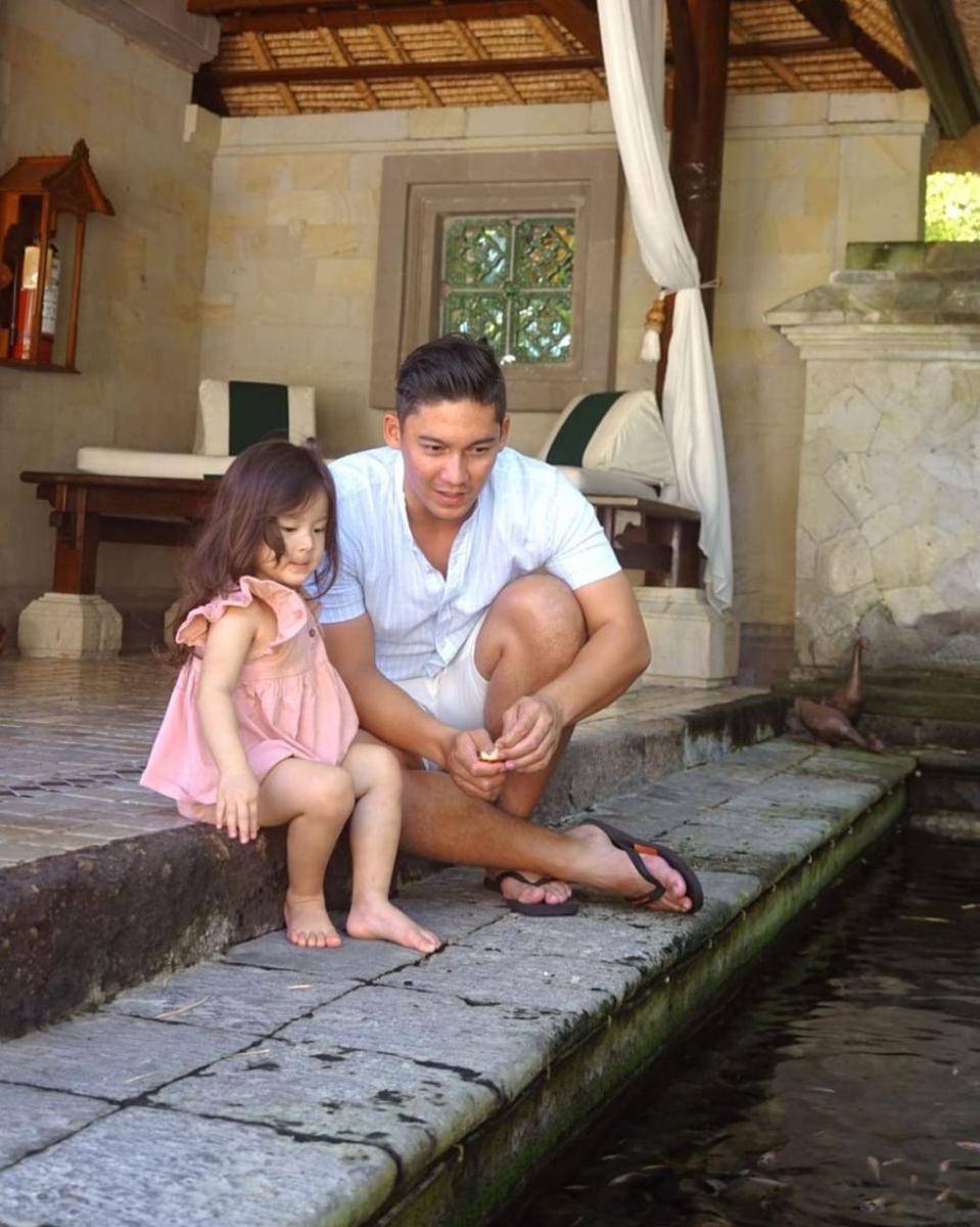 Samuel Zylgwyn dan buah hati (instagram.com/samuel_zylgwyn)