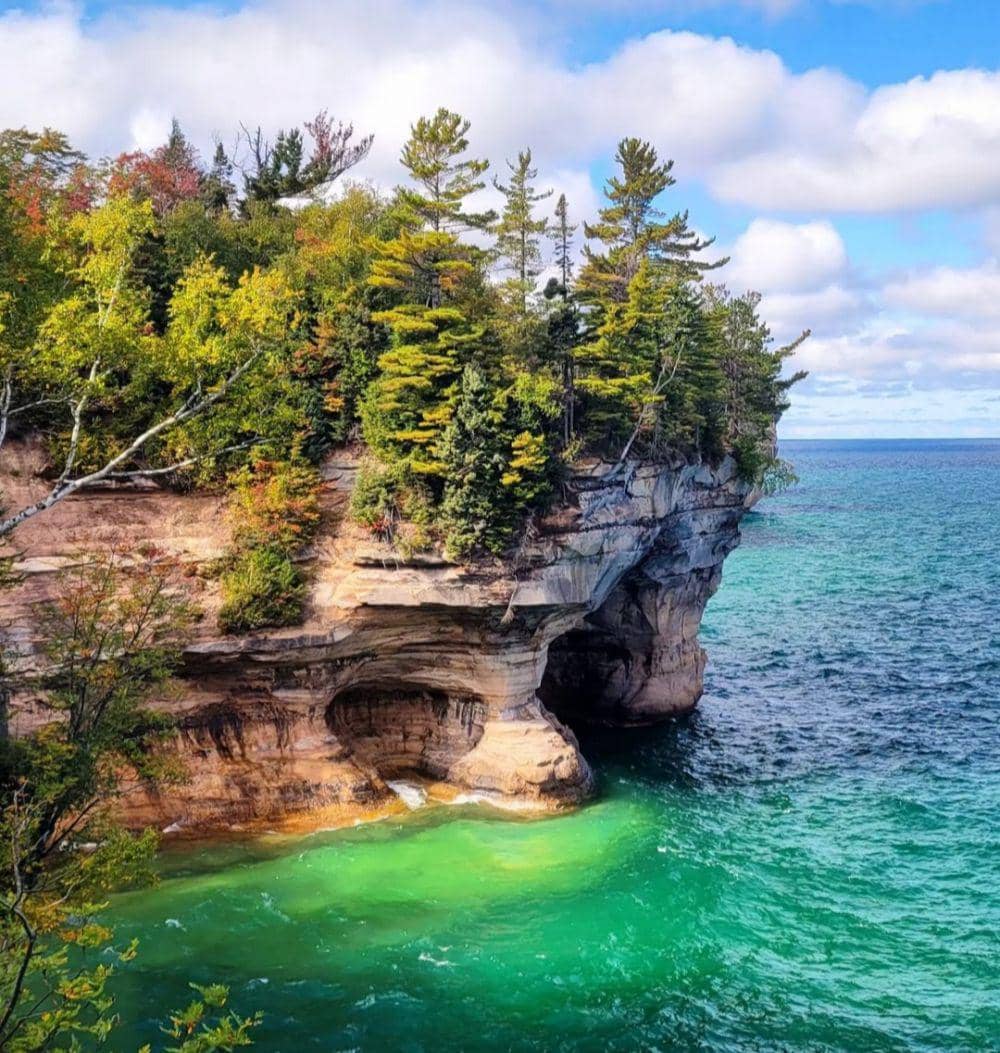 fakta Pictured Rocks National Lakeshore (instagram.com/naturally_hippie_chick)