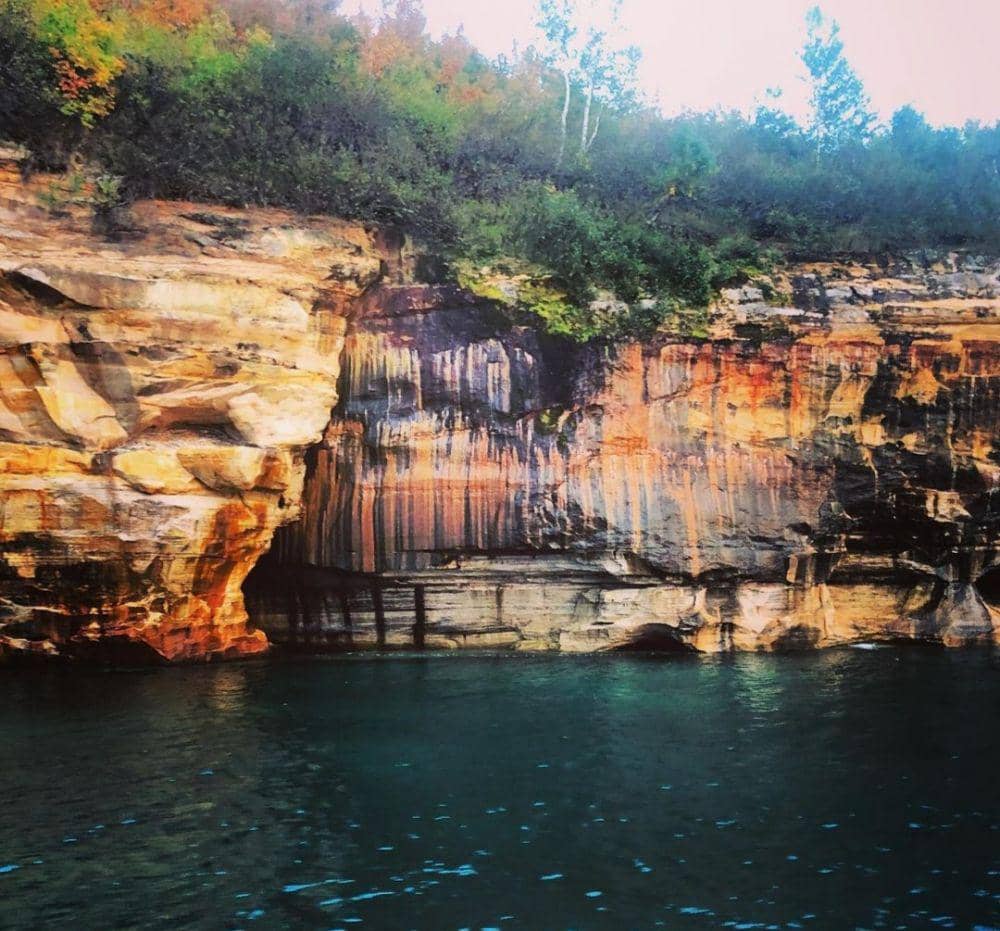 fakta Pictured Rocks National Lakeshore (instagram.com/nurse_ratchet__)