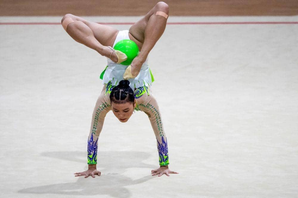 Miris, Atlet Senam Sumut Berlatih dengan Alat Usang dan Gedung Bocor