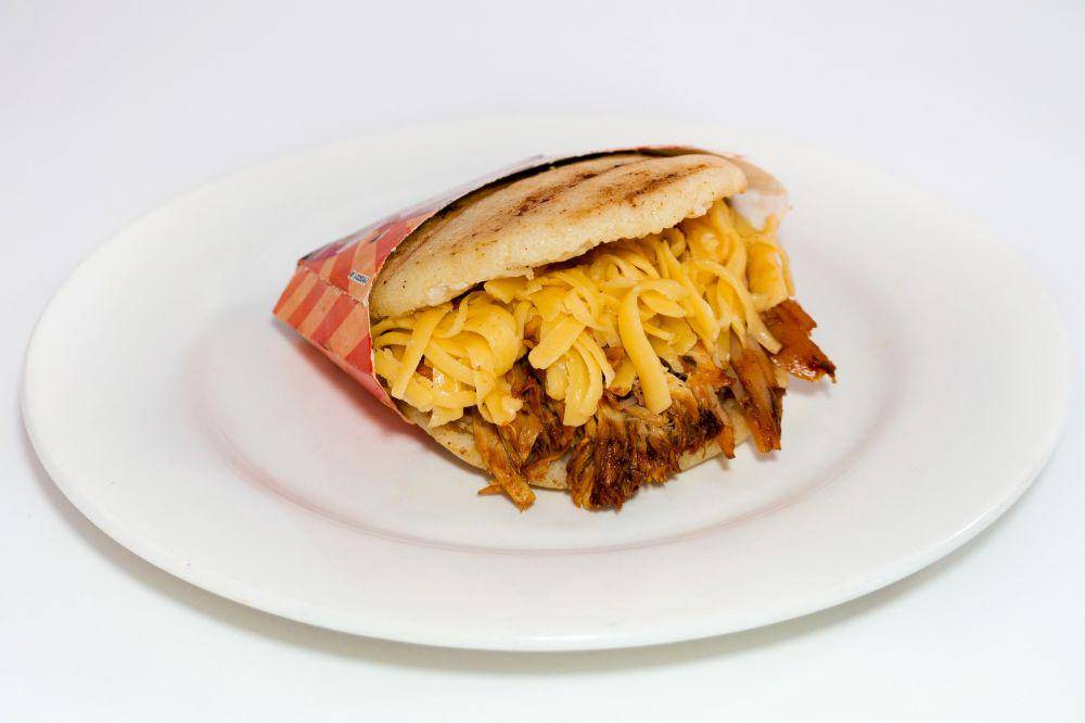 ilustrasi chicken arepas (pixabay.com/Diana Yanes)