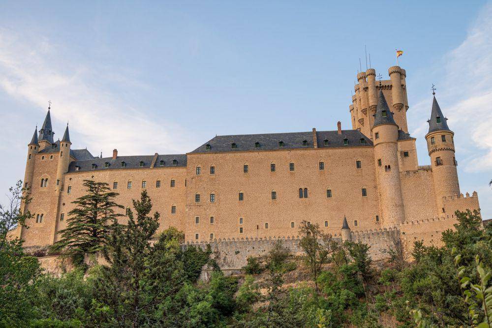 Alcázar de Segovia (unsplash.com/@dalleng)