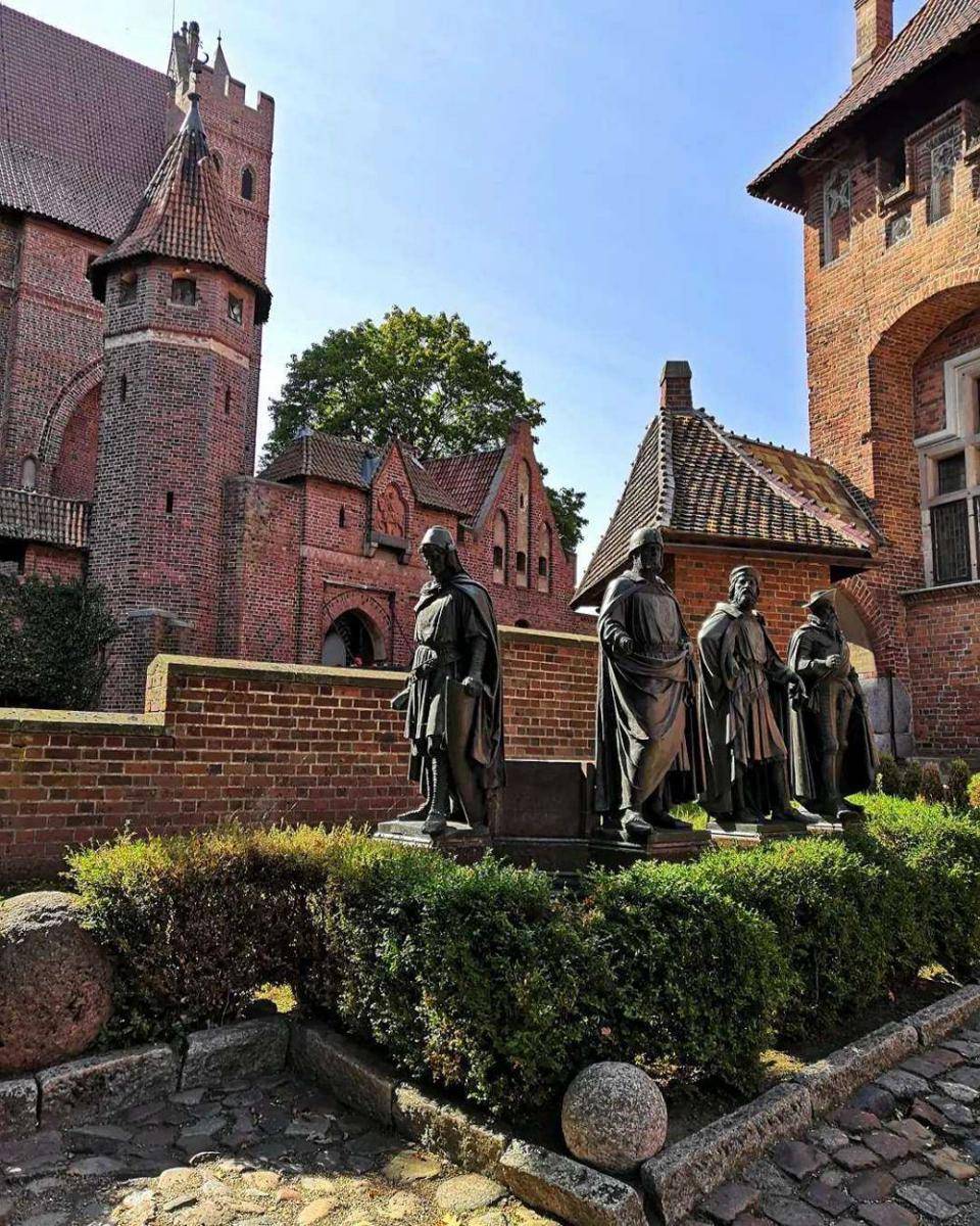 Kastil Malbork (instagram.com/war.ann)