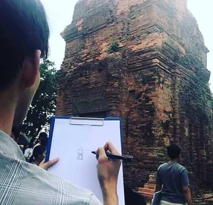 tak mirip dengan contohnya (instagram.com/ngakakkocak)