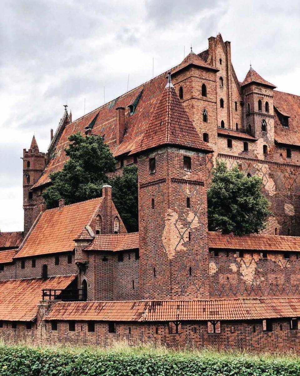 Kastil Malbork (instagram.com/herbstwerk)