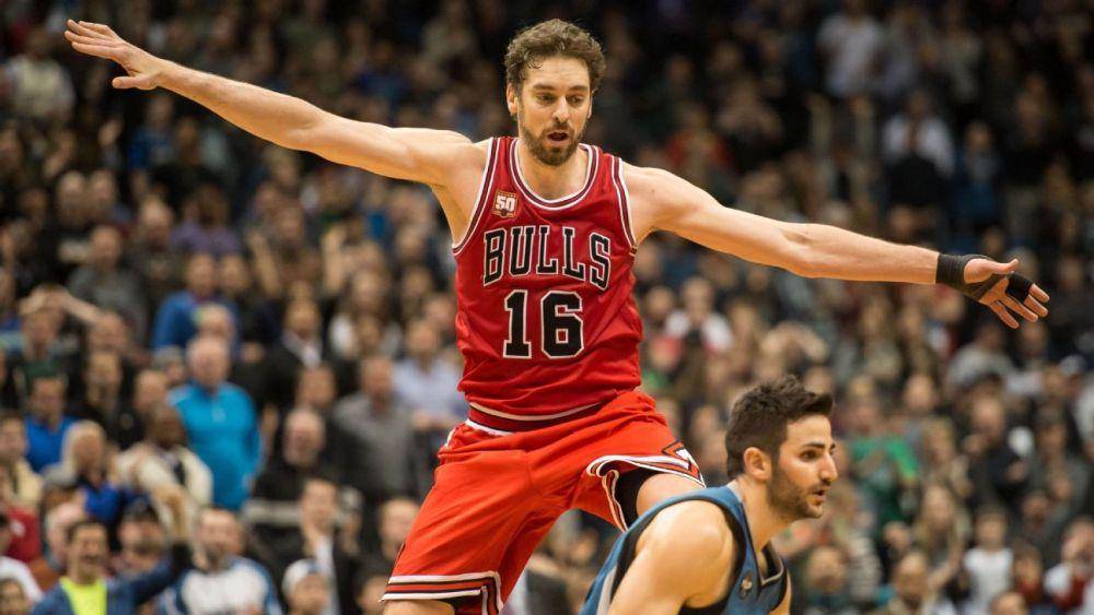 Pau Gasol saat membela Chicago Bulls (espn.com)
