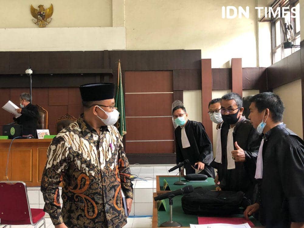 Bupati Muara Enim Juarsah Dituntut 5 Tahun Bui Terkait Suap