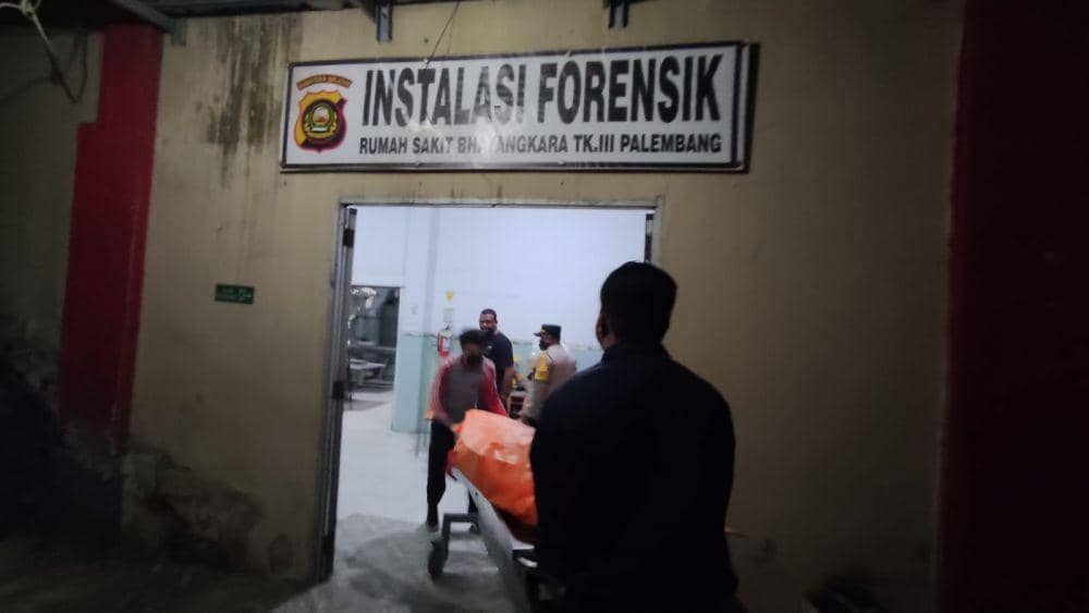 Mahasiswa PTN di Palembang Melompat dari Lantai 10 Parkiran Mal