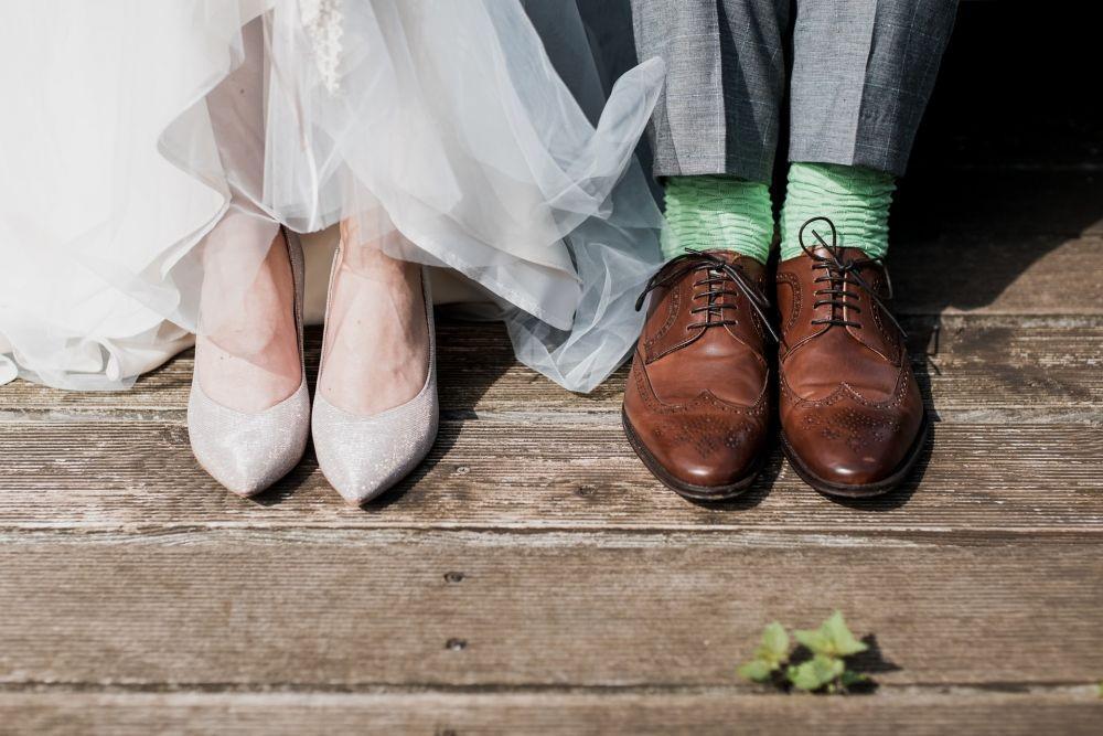 5 Tips Cerdas Memilih Sepatu Pernikahan Pria, Tampil Makin Elegan!